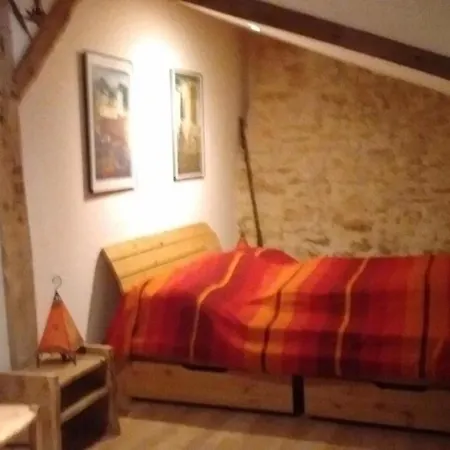 Corps De Ferme Perigourdin Restaure Villars (Dordogne)